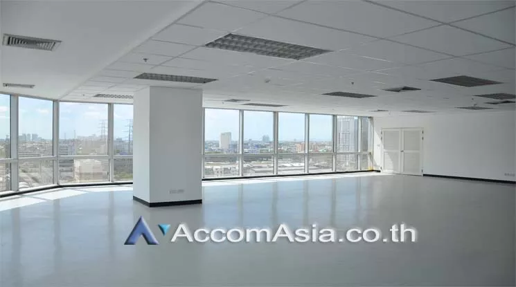 9  Office Space For Rent in Pattanakarn ,Bangkok ARL Ramkhamhaeng at UM Tower AA11804